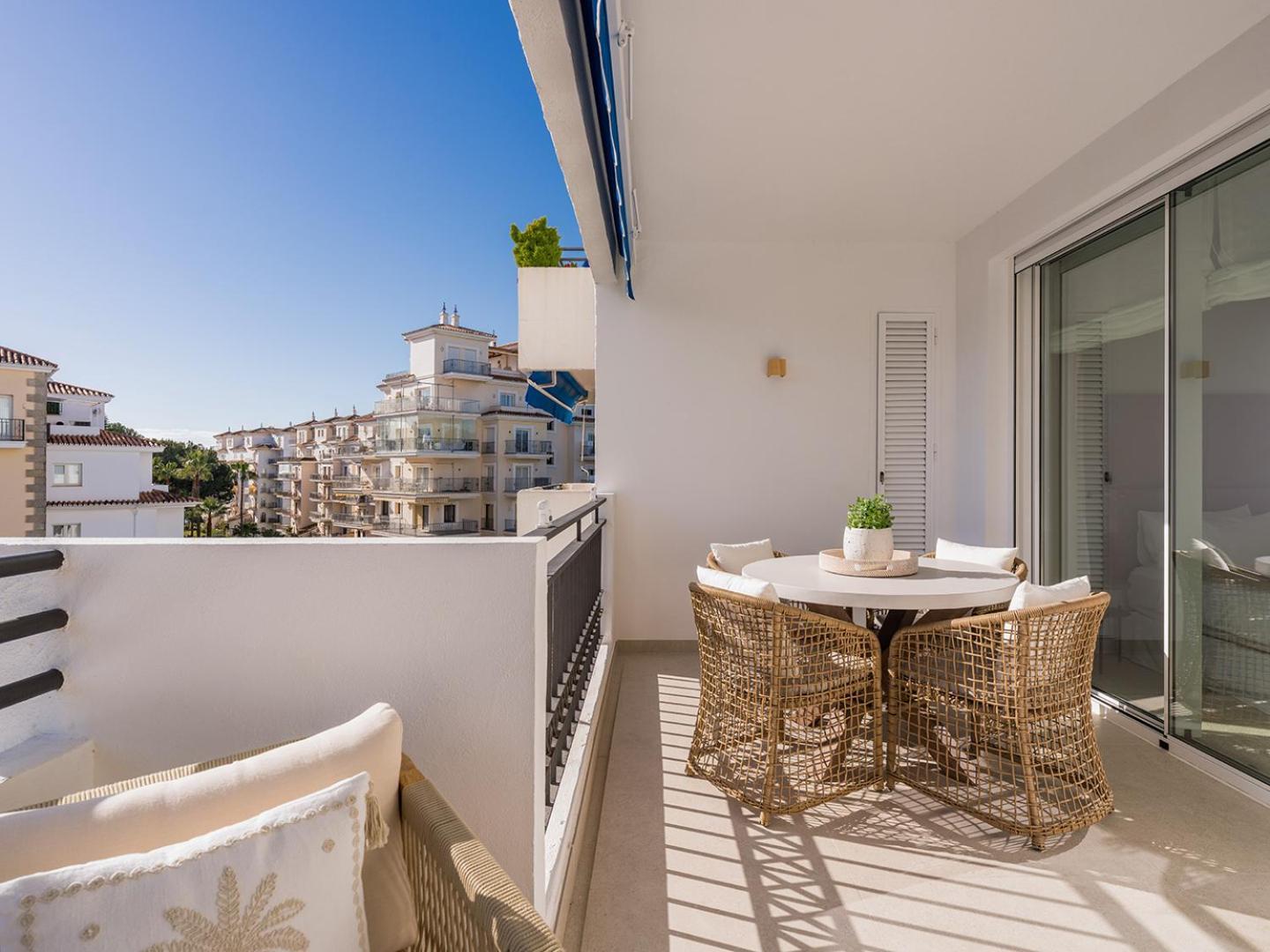Two Bedroom - Sea View Apartment *